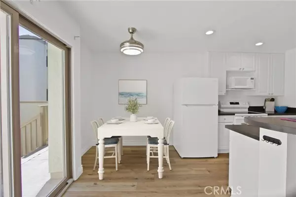 Huntington Beach, CA 92648,711 Pacific Coast #426