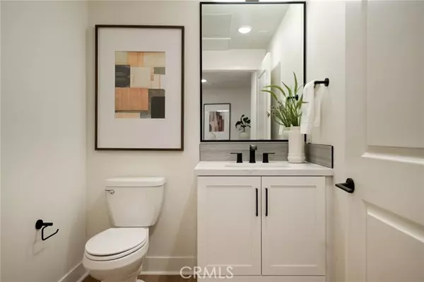 Huntington Beach, CA 92648,414 Main #400