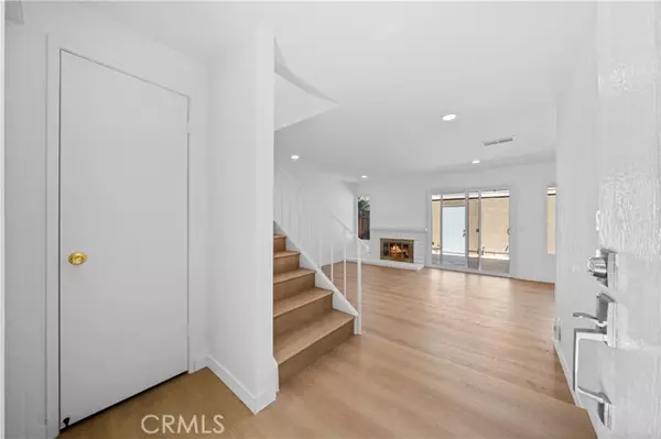 Irvine, CA 92604,27 Cheyenne #69