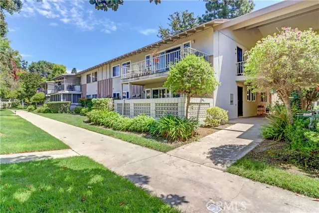 57 Calle Cadiz #C, Laguna Woods, CA 92637