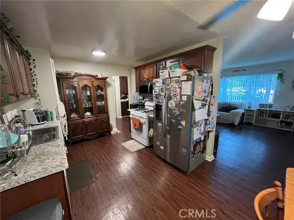 Azusa, CA 91702,221 N San Gabriel Avenue #A