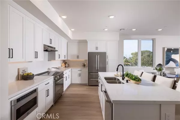 Huntington Beach, CA 92648,414 Main Street #420