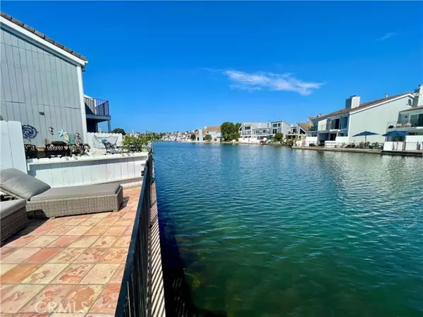 3625 Windspun Drive, Huntington Beach, CA 92649
