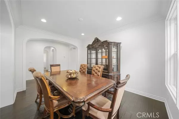 Irvine, CA 92620,28 Townsend