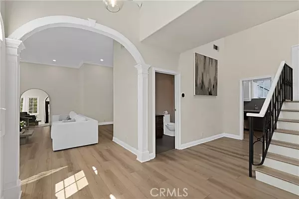 Woodland Hills (los Angeles), CA 91364,21047 Dumetz Road