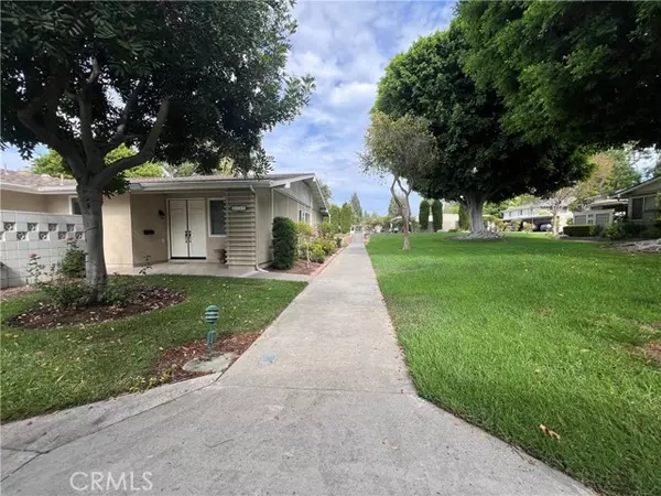 Laguna Woods, CA 92637,250 Calle Aragon #E