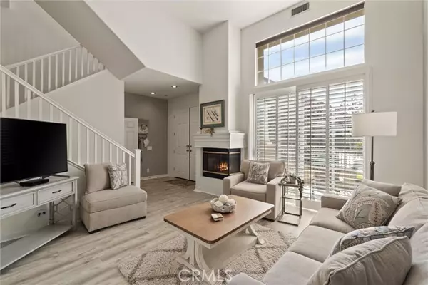 Huntington Beach, CA 92648,19271 Surfwave Drive