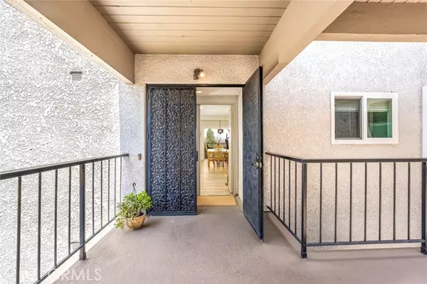 Laguna Woods, CA 92637,5370 Punta Alta #2A