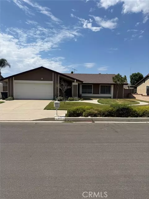 317 E Meadowbrook Avenue, Orange, CA 92865