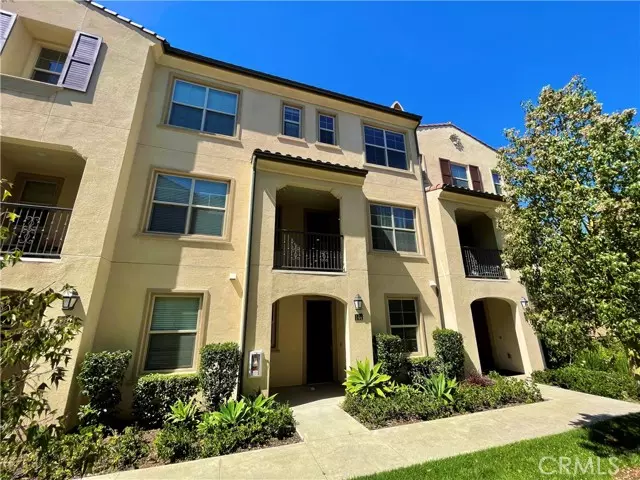 Irvine, CA 92618,144 Capricorn