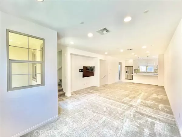 Irvine, CA 92618,144 Capricorn