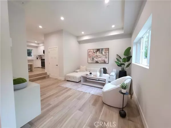 Beverly Hills, CA 90025,1821 WestHolme Avenue