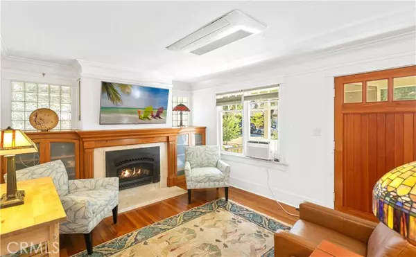 Tustin, CA 92780,160 N B Street
