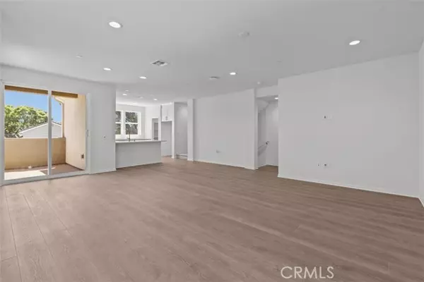 Anaheim, CA 92806,2410 E Agave Avenue #10
