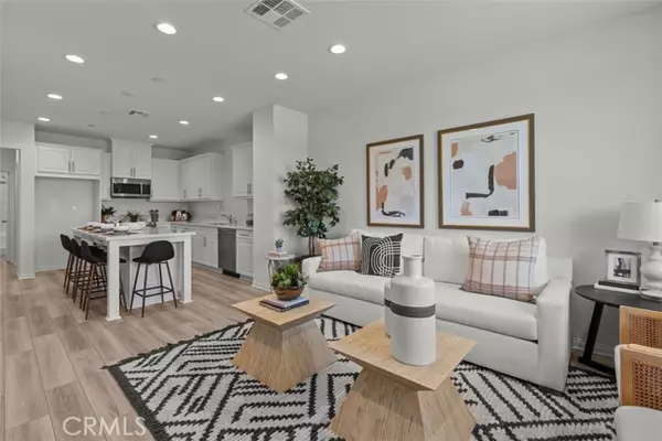 Anaheim, CA 92801,1095 N Harbor Boulevard