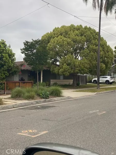 547 E Washington Avenue, Orange, CA 92866