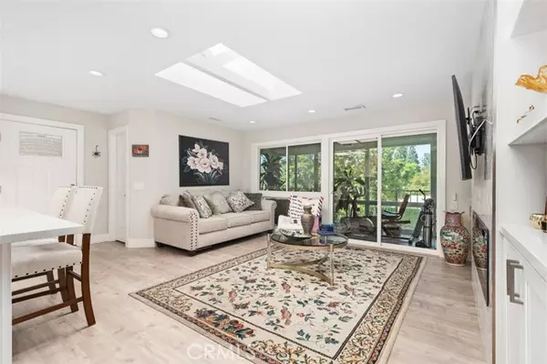 Laguna Woods, CA 92637,803 Ronda Mendoza #O