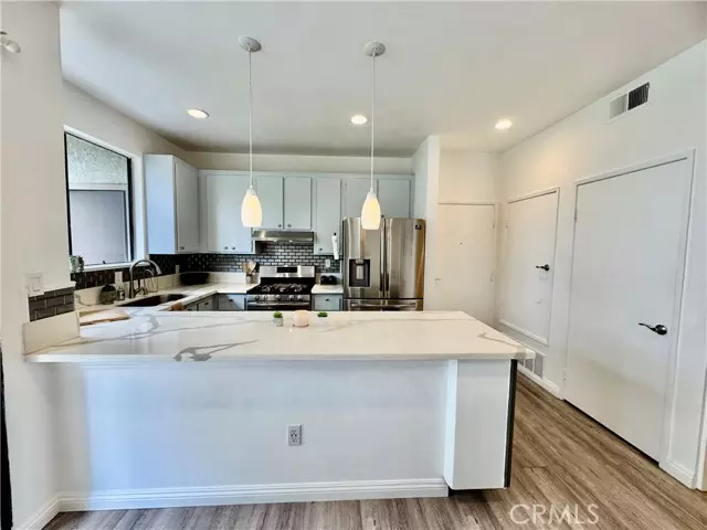 10580 Lakeside Drive #E, Garden Grove, CA 92840