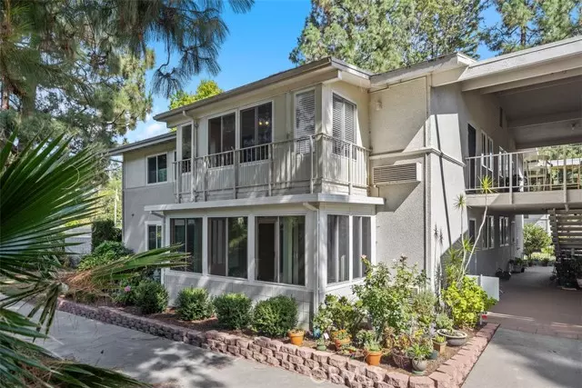 465 Avenida Sevilla #P, Laguna Woods, CA 92637