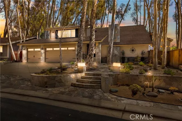 Lake Forest (el Toro), CA 92630,22556 Charwood Circle