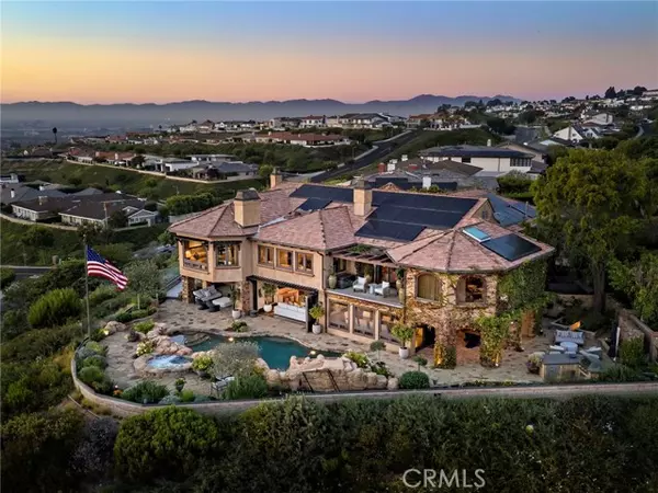 25 San Mateo Way, Corona Del Mar (newport Beach), CA 92625