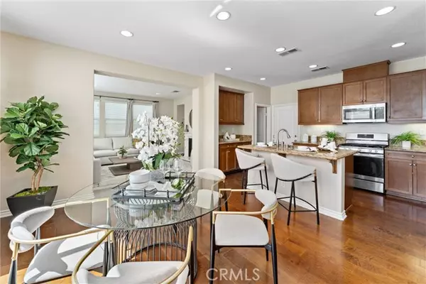 Tustin, CA 92782,3229 Larkspur Street