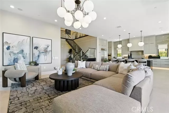 Irvine, CA 92602,437 Promontory