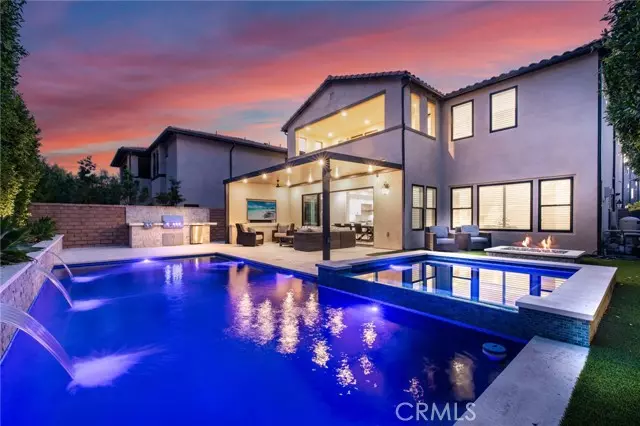 12 Lontano, Lake Forest (el Toro), CA 92630