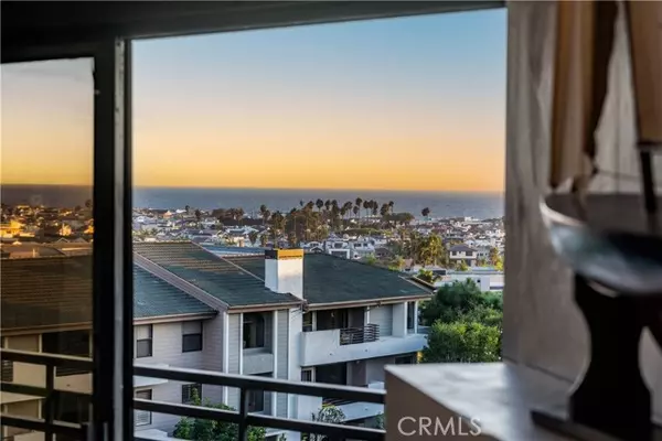 Newport Beach, CA 92663,260 Cagney Lane #308