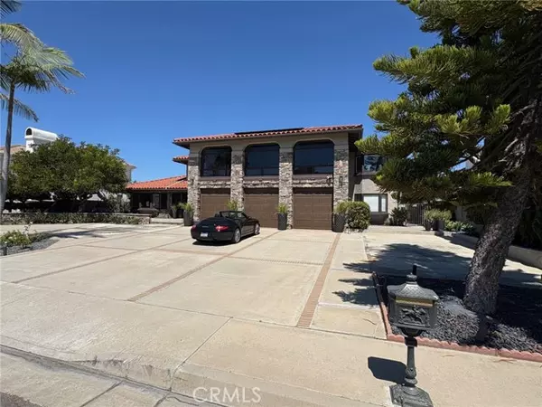 San Clemente, CA 92672,868 Avenida Acapulco