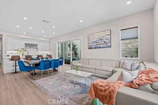 Irvine, CA 92618,113 Source