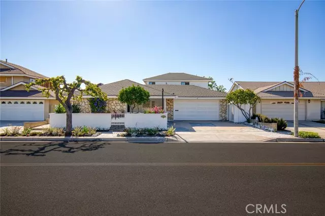 16401 Serenade Lane, Huntington Beach, CA 92647