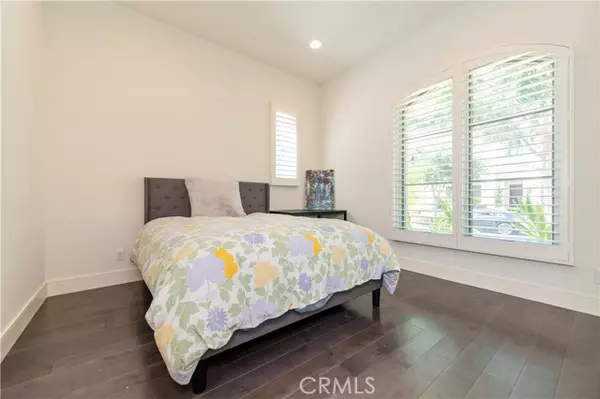 Irvine, CA 92618,120 Iron Gate