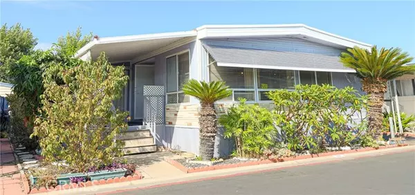 Santa Ana, CA 92703,323 N Euclid Street #99