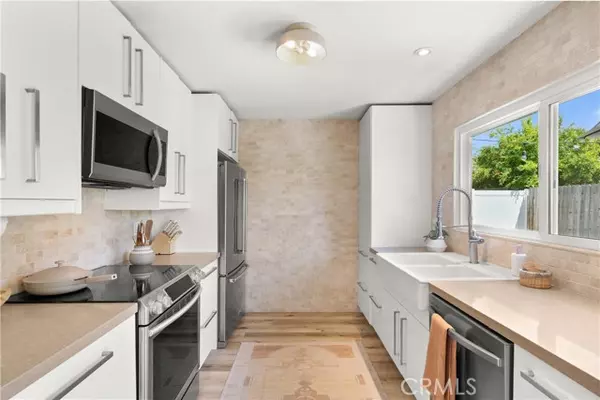 Laguna Hills, CA 92653,22352 Torino