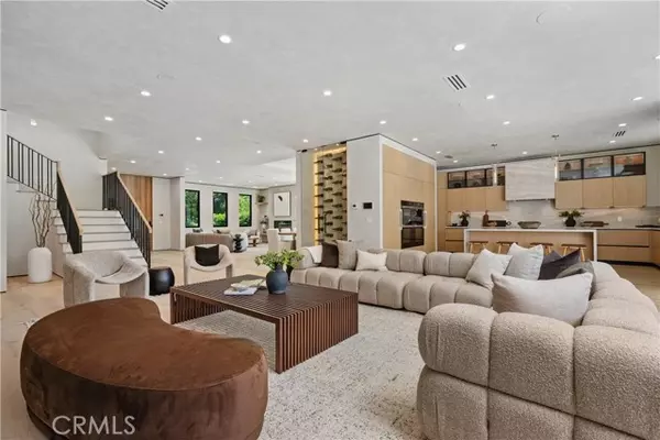 Los Angeles, CA 90024,315 Veteran Ave