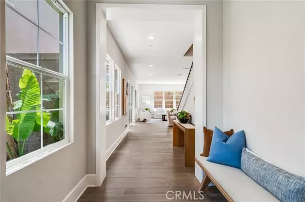 Irvine, CA 92620,126 Paxton