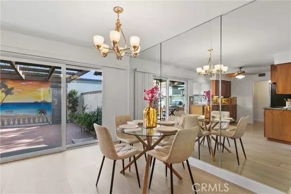 Westminster, CA 92683,13966 Chelmsford Walk