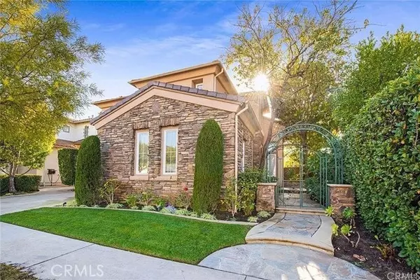 Irvine, CA 92602,32 Walnut Creek