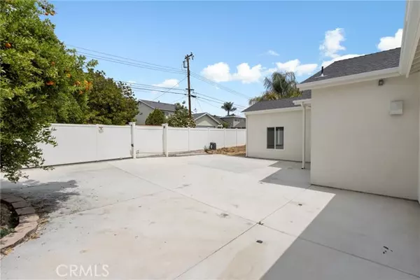 Placentia, CA 92870,949 Cobb Ave #B