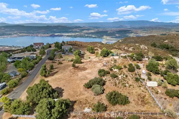 Lake Elsinore, CA 92530,2 S. Main Divide