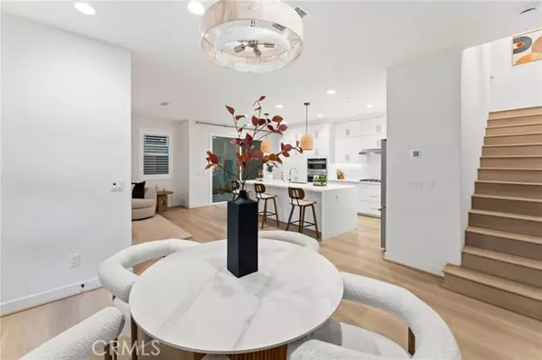 Irvine, CA 92618,127 Restore