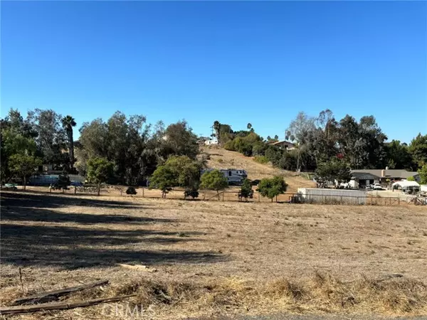 Vista, CA 92084,2740 High Mead