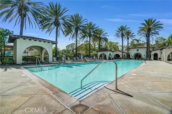 Santa Ana, CA 92704,1907 W Meadowbrook Drive