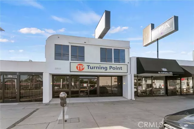 22522 Ventura Blvd, Woodland Hills (los Angeles), CA 91364