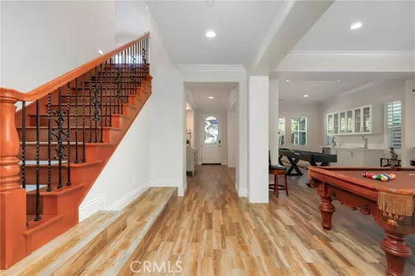 Seal Beach, CA 90740,907 Heron Circle