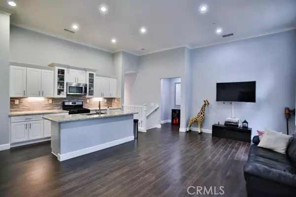 Irvine, CA 92618,24 Coralwood