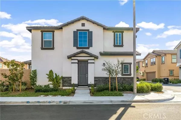 2498 Gunner Ridge Way, Rialto, CA 92377