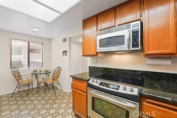 Long Beach, CA 91814,3600 E 4th Street #203