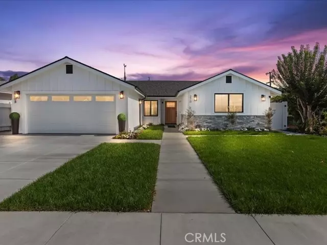 270 Albert Place, Costa Mesa, CA 92627